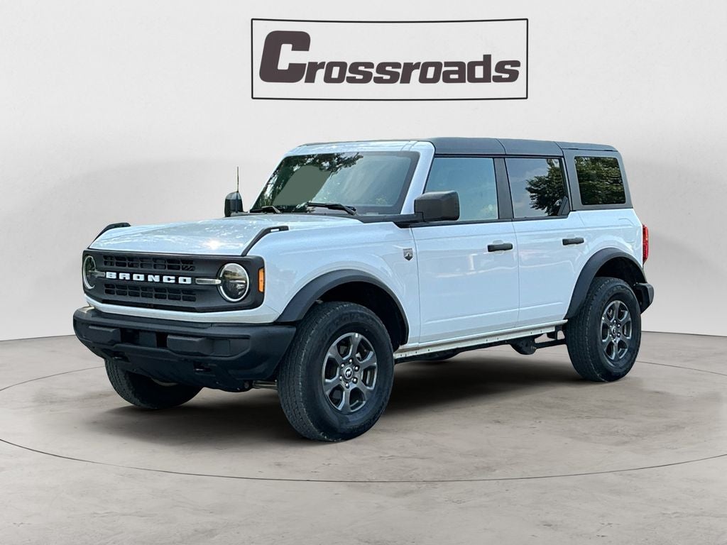2025 Ford Bronco Big Bend in White — front three-quarter view