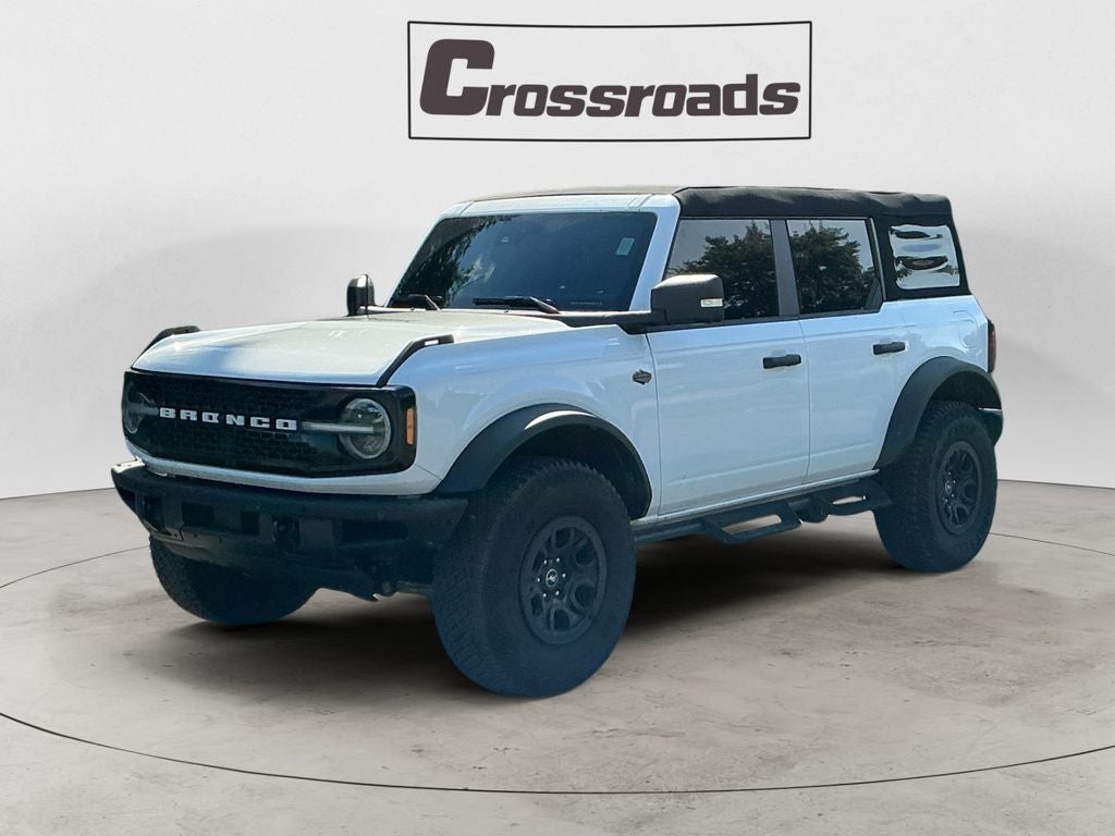 2024 Ford Bronco Wildtrak in White — front three-quarter view